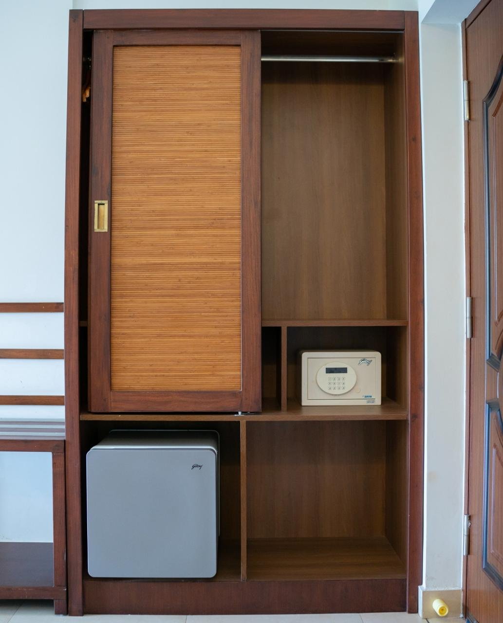 Sanihara Suite